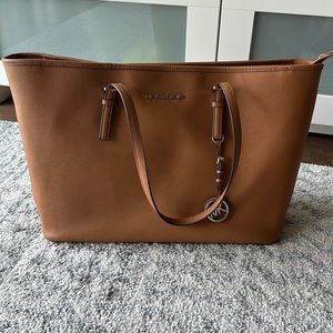 Michael Kors Tote